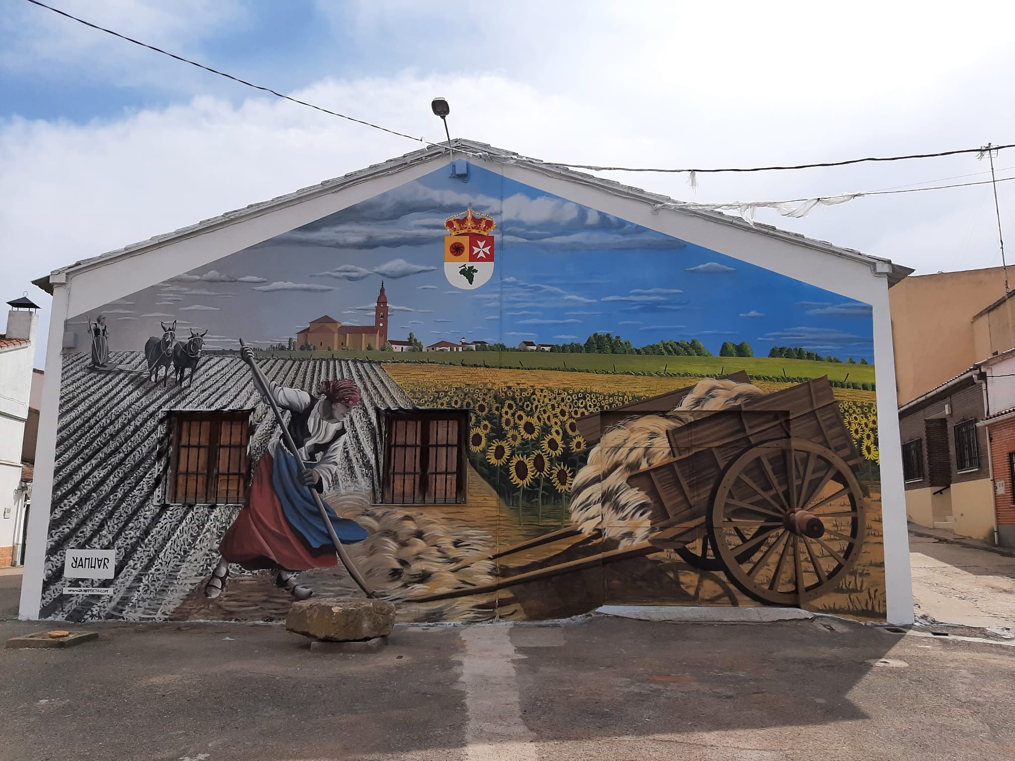 Cañizal realiza un mural en homenaje a la mujer trabajadora en el entorno rural